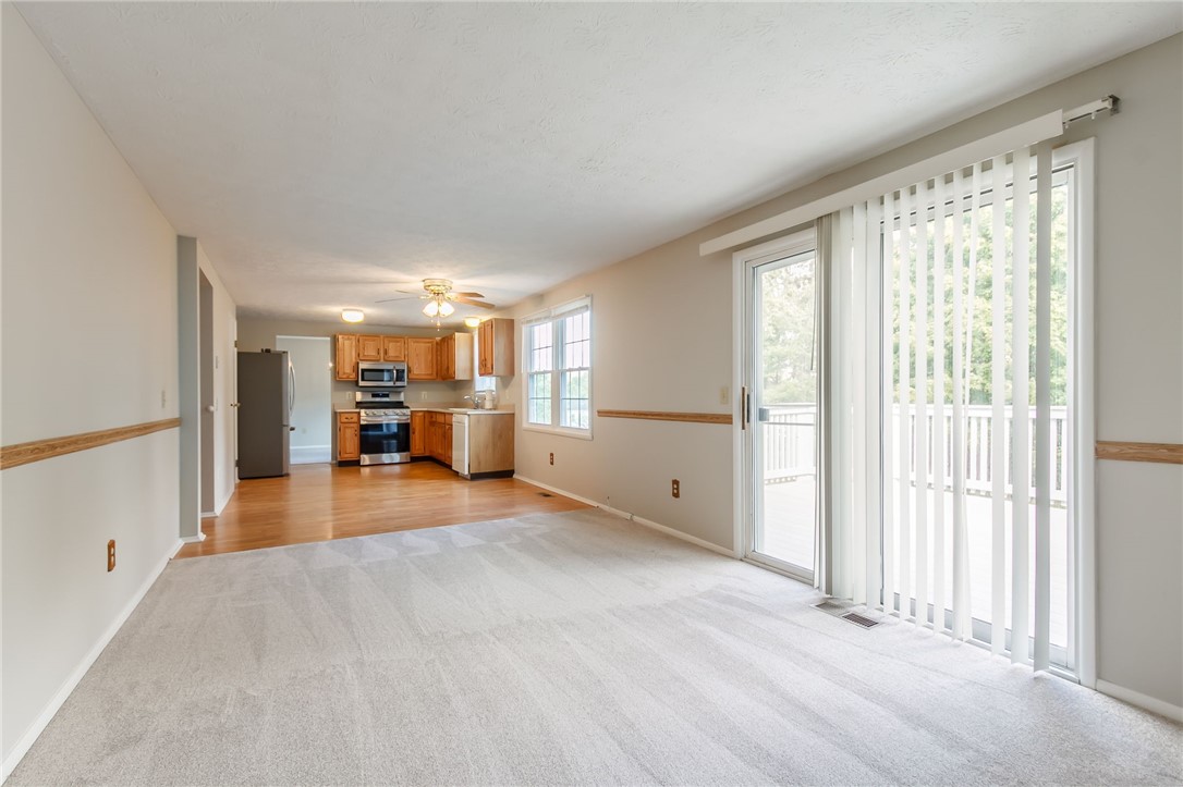 3261 Evergreen Circle Walworth, NY 14568 - Photo 7 of 27