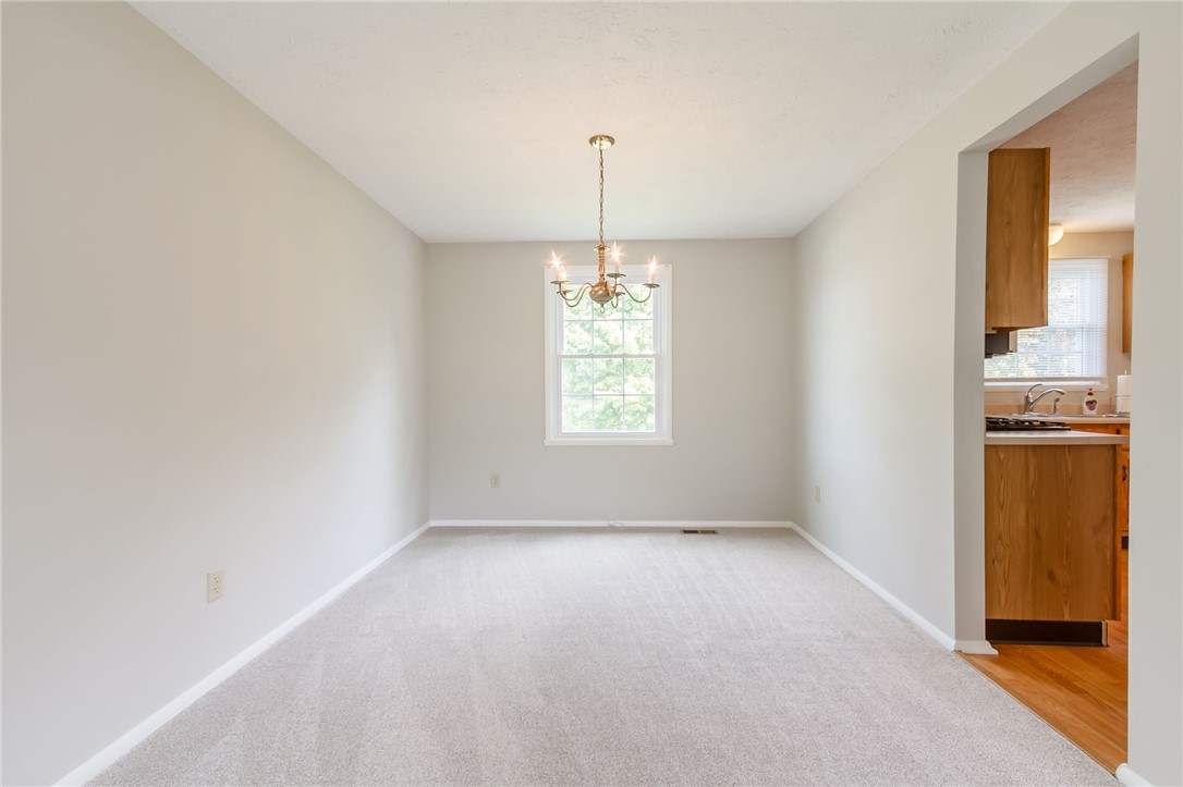 3261 Evergreen Circle Walworth, NY 14568 - Photo 8 of 27