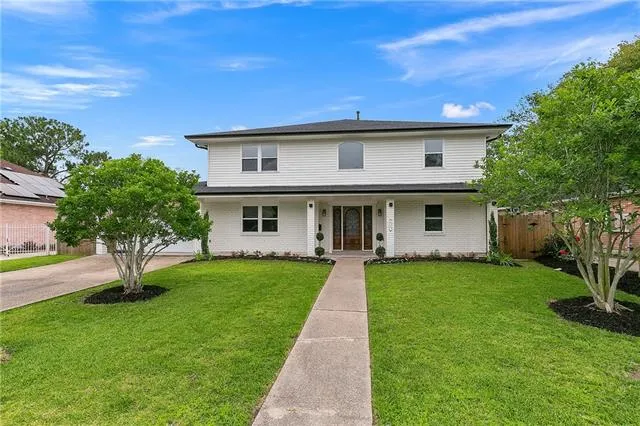 $589,900 | 917 Christana Place, Gretna, LA 70056