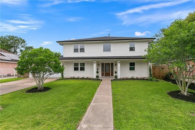 $589,900 | 917 Christana Place, Gretna, LA 70056
