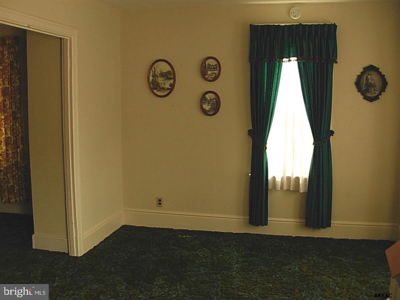 405 Springvale Road Red Lion, PA 17356 - Photo 6 of 15