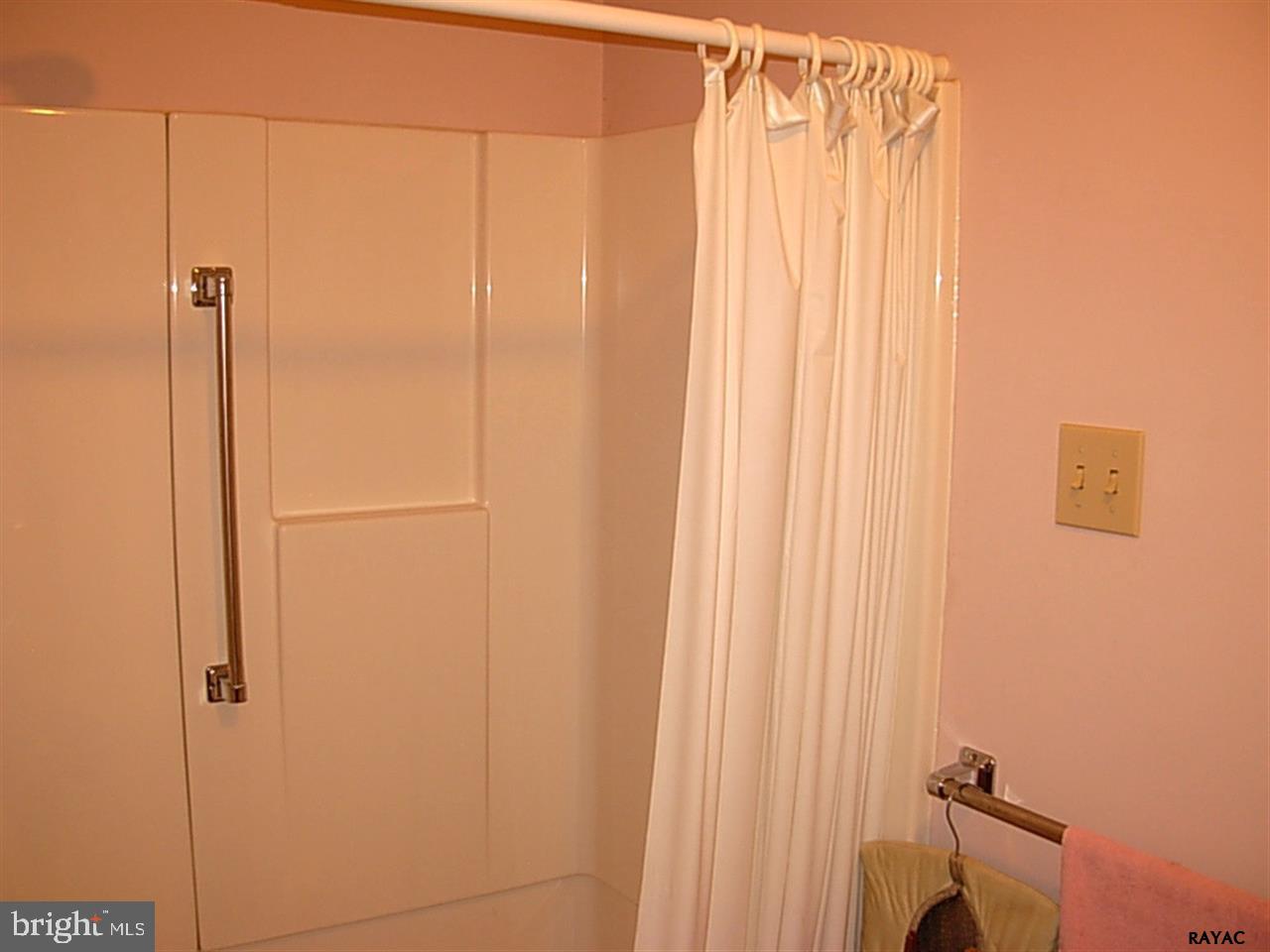 405 Springvale Road Red Lion, PA 17356 - Photo 9 of 15