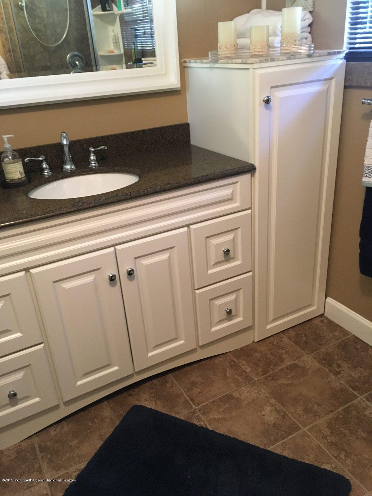12 Westbrook Road Howell, NJ 07731 - Photo 12 of 25 427014-10
