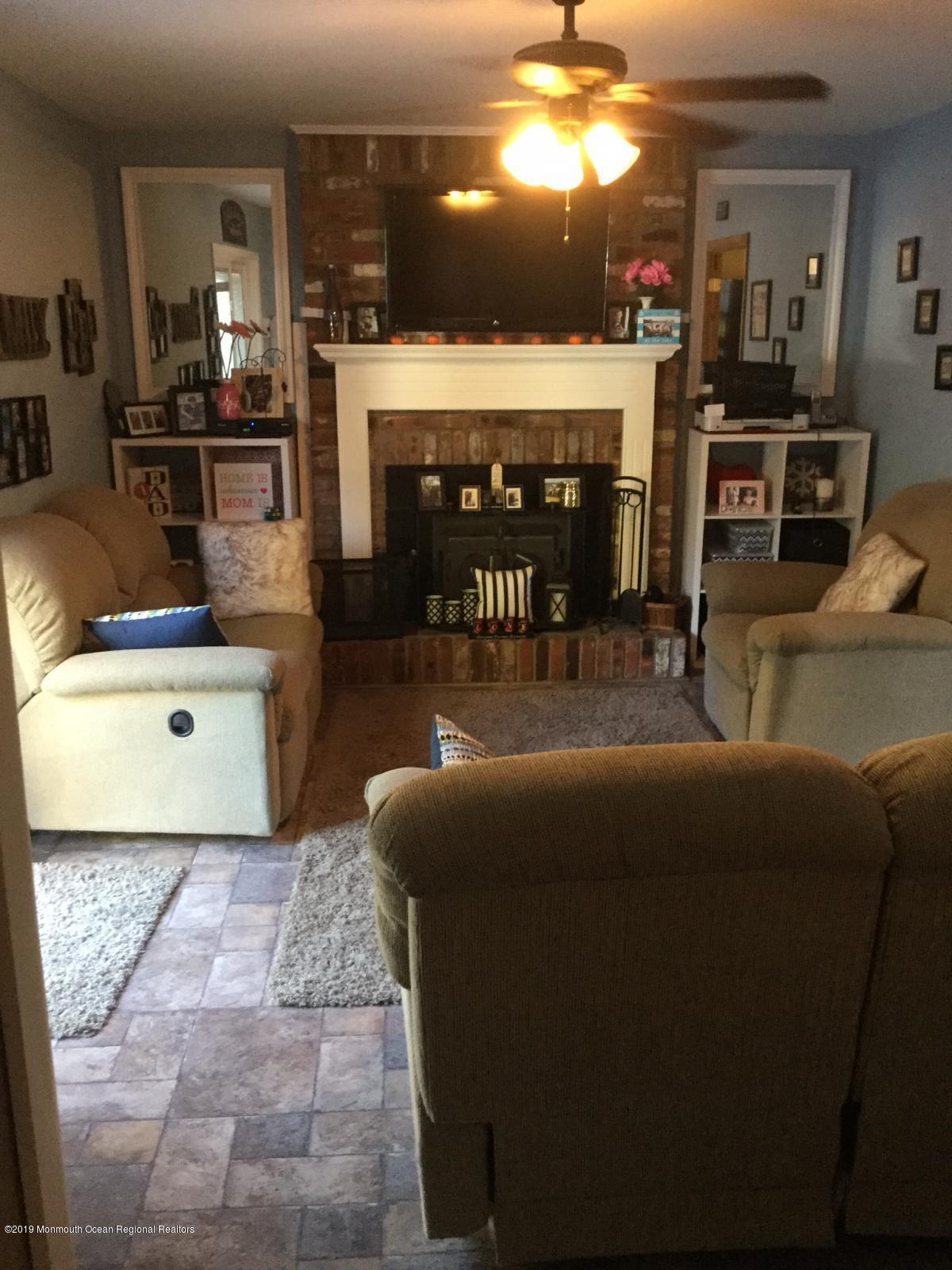 12 Westbrook Road Howell, NJ 07731 - Photo 7 of 25 427014-5