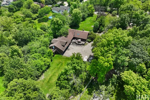$849,500 | 15192 Rockland Road, Libertyville, IL 60048