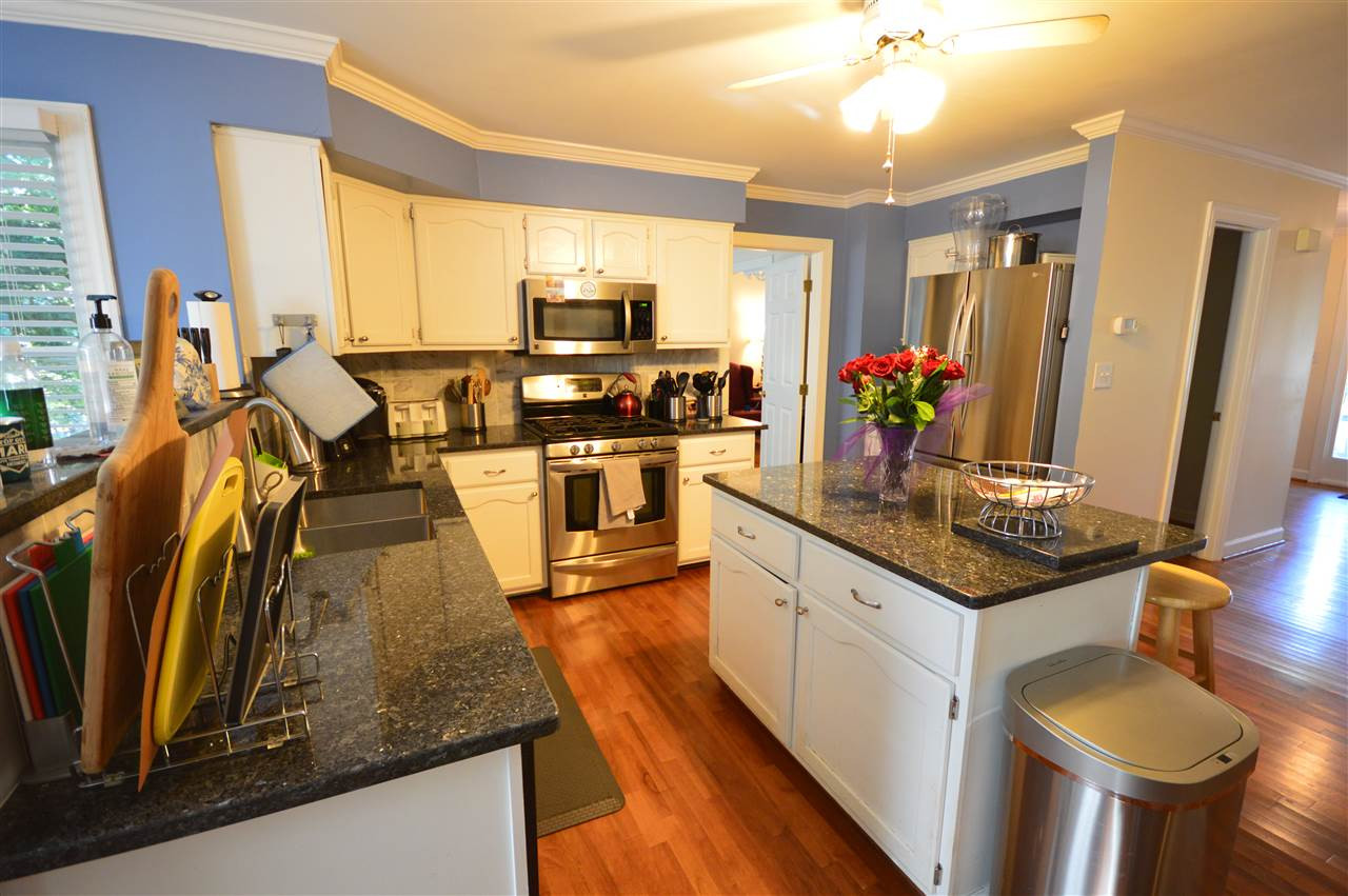 3211 Ridgestone Parkway Durham, NC 27712 - Photo 13 of 30 Kitchen