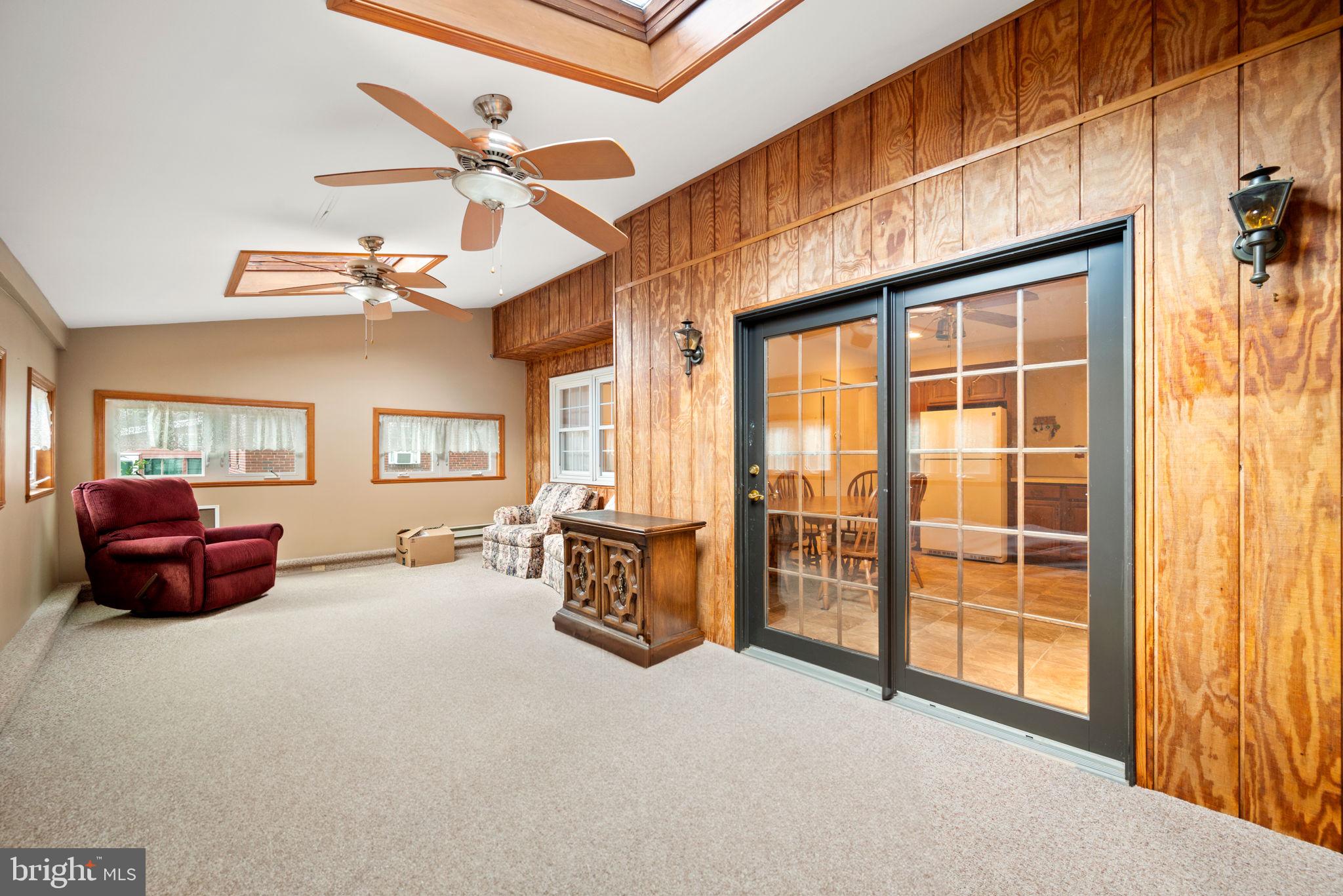 408 West Providence Road Aldan, PA 19018 - Photo 4 of 21 Family Room