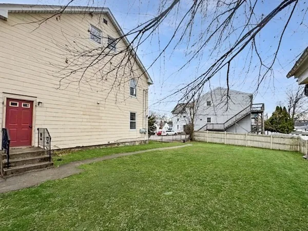 $3,000 | 80 Delmont Avenue, Unit 2, Worcester, MA 01604