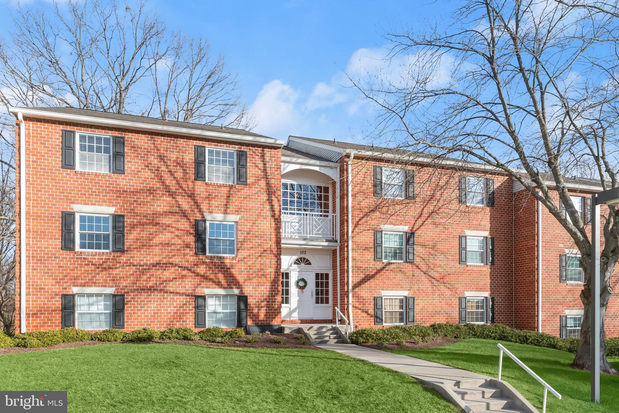 102 Castletown Road, Unit 201 Lutherville-Timonium, MD 21093 - Photo 1 of 33 Immediate Availability!