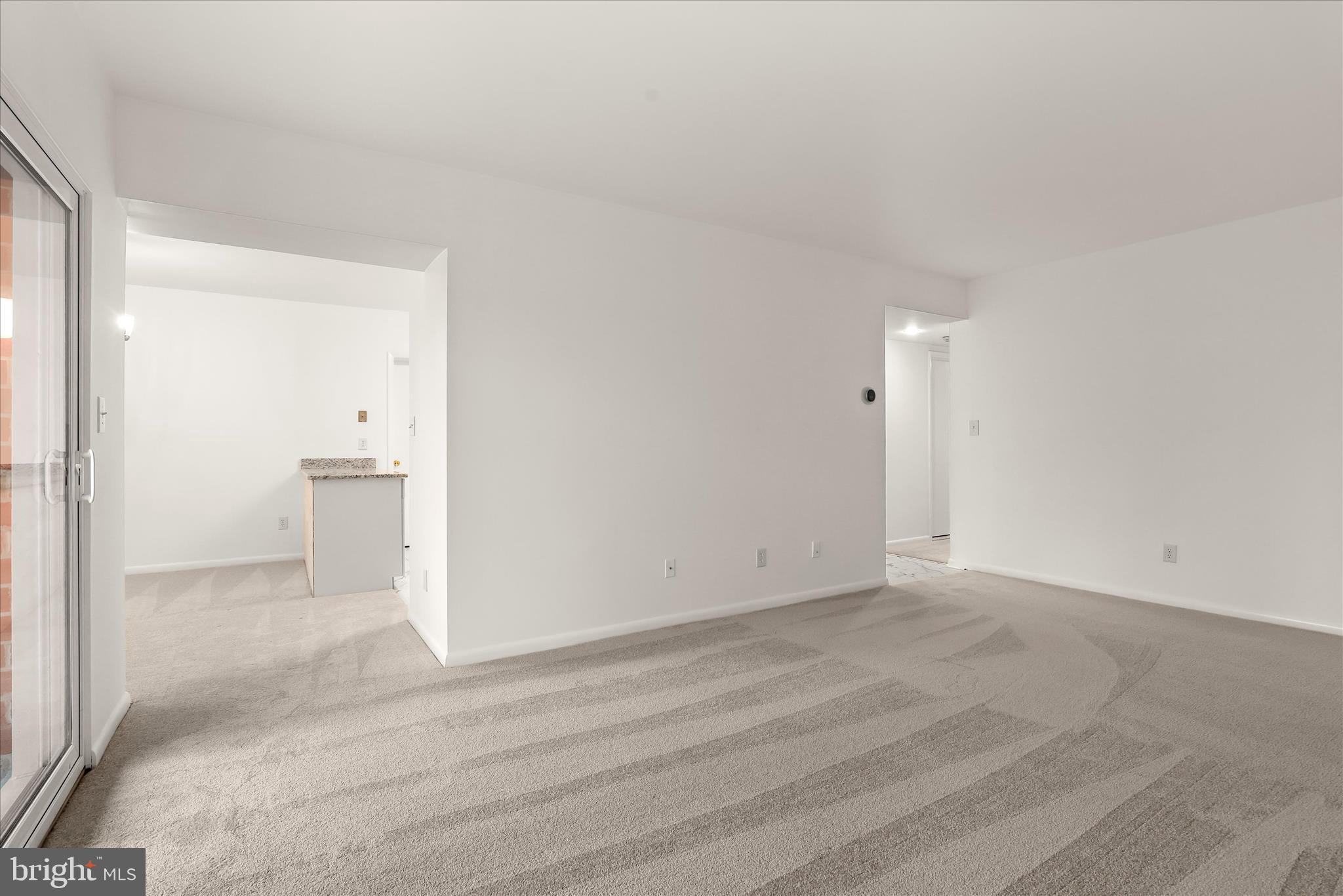 102 Castletown Road, Unit 201 Lutherville-Timonium, MD 21093 - Photo 17 of 33 Living room