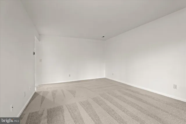 $280,000 | 102 Castletown Road, Unit 201, Lutherville-Timonium, MD 21093