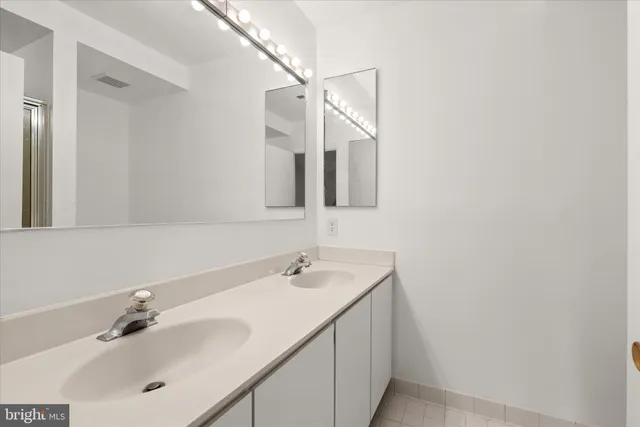 $280,000 | 102 Castletown Road, Unit 201, Lutherville-Timonium, MD 21093