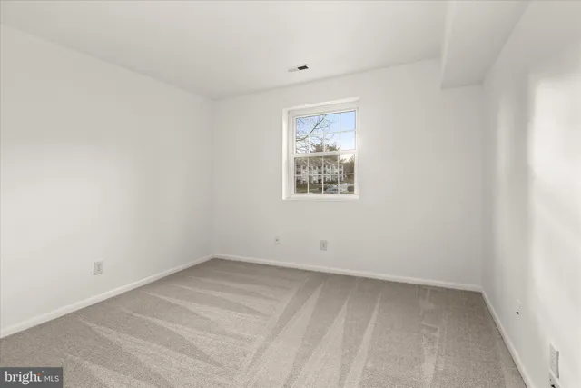 $280,000 | 102 Castletown Road, Unit 201, Lutherville-Timonium, MD 21093