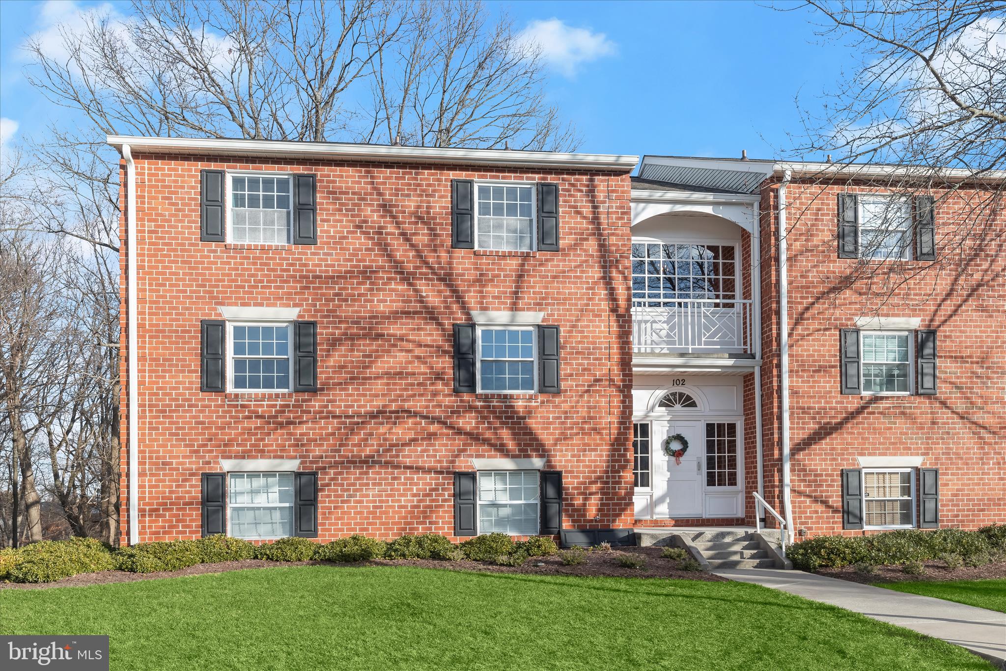 102 Castletown Road, Unit 201 Lutherville-Timonium, MD 21093 - Photo 32 of 33 Welcome to 102 Castletown Rd!