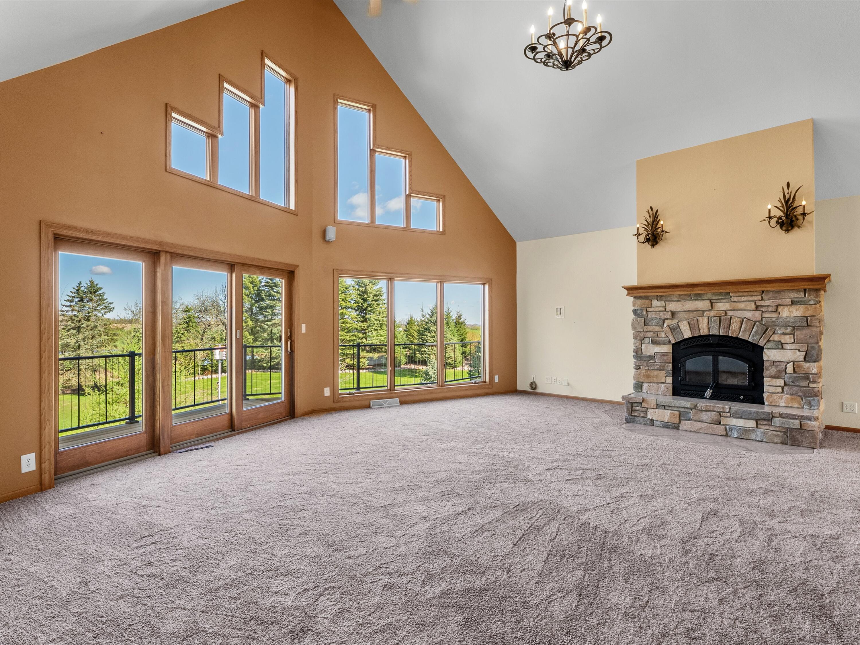 4818 Maplecrest Ridge Road Franklin, WI 54247 - Photo 7 of 62 Living Room