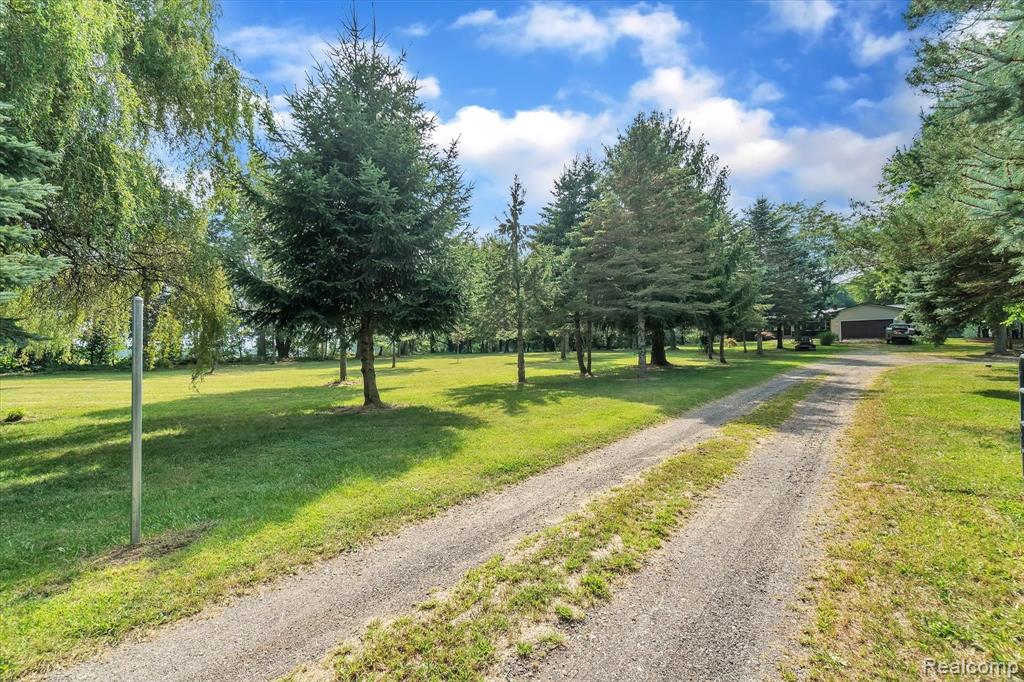 535 North Nicholson Road Fowlerville, MI 48836 - Photo 8 of 68