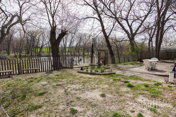 $285,000 | 130 N Lane, Clifton, IL 60927