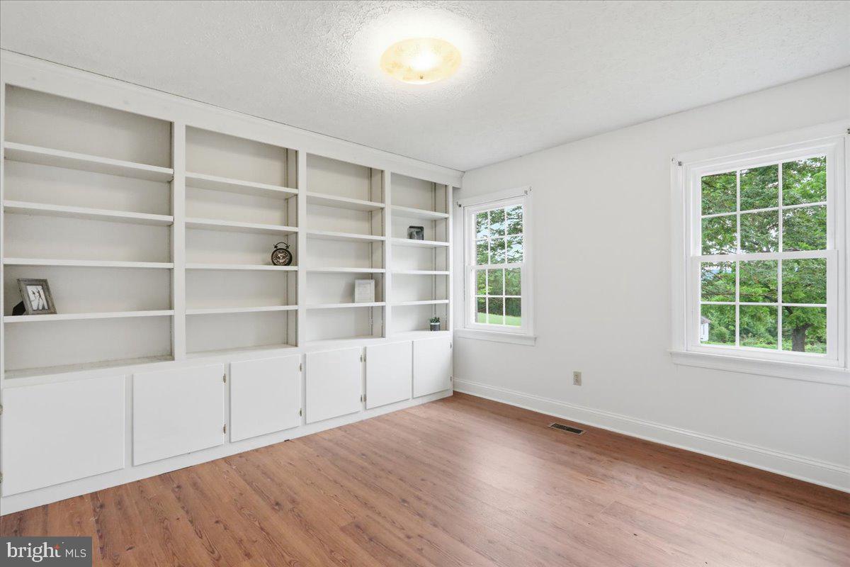 2447 Headquarters Road Edinburg, VA 22824 - Photo 17 of 58 Home office/ 4th bedroom Main floor