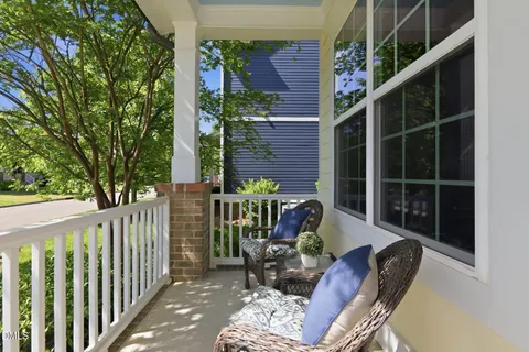 $985,000 | 139 Larkin Lane, Chapel Hill, NC 27516