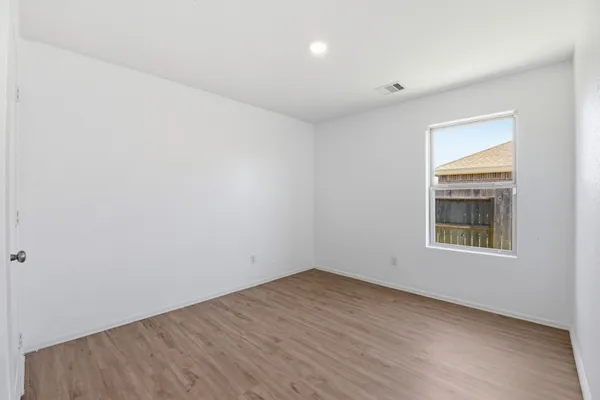 $2,300 | 14427 Woodcott Warren Way, Rosharon, TX 77583