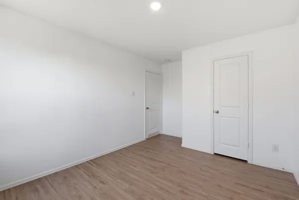 $2,300 | 14427 Woodcott Warren Way, Rosharon, TX 77583