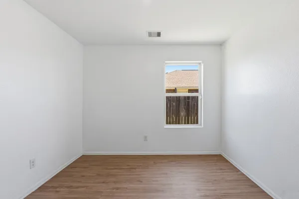 $2,300 | 14427 Woodcott Warren Way, Rosharon, TX 77583