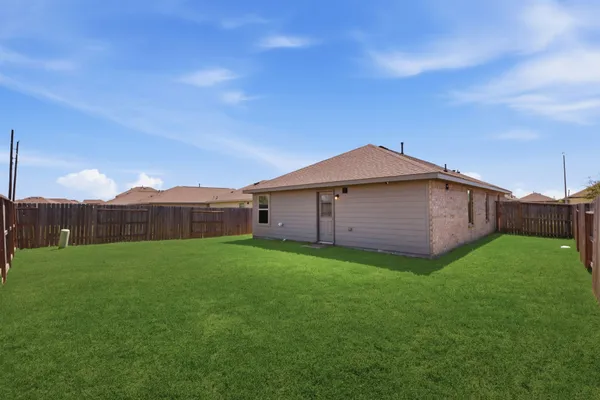 $2,300 | 14427 Woodcott Warren Way, Rosharon, TX 77583