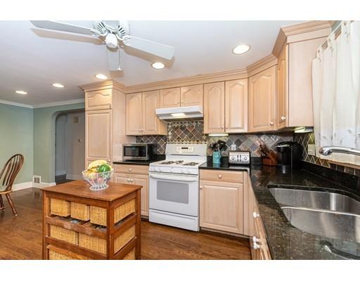 16 Parramatta Road Beverly, MA 01915 - Photo 12 of 25 Gallery Image 12