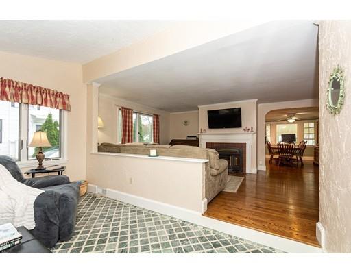 16 Parramatta Road Beverly, MA 01915 - Photo 4 of 25 Gallery Image 4