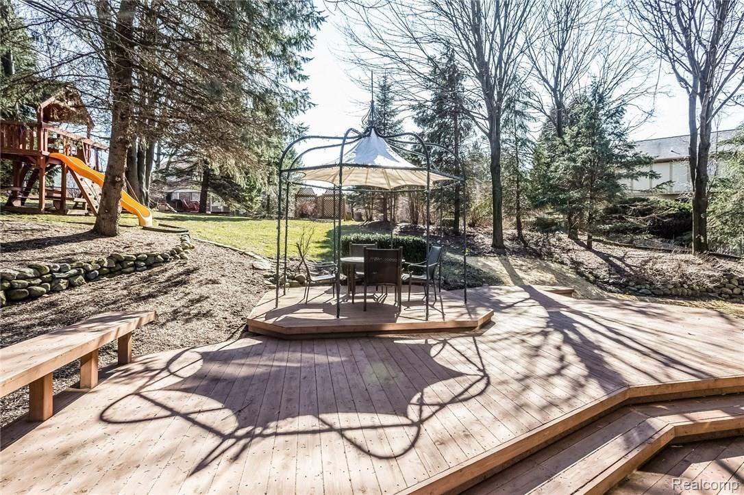 865 Box Canyon Court Rochester, MI 48309 - Photo 40 of 51 041-Exterior-3748104-medium.jpg