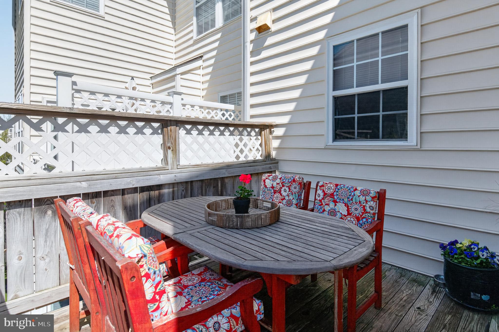 75 Two Rivers Drive Edgewater, MD 21037 - Photo 17 of 49 Great sunny deck off the kitchen area