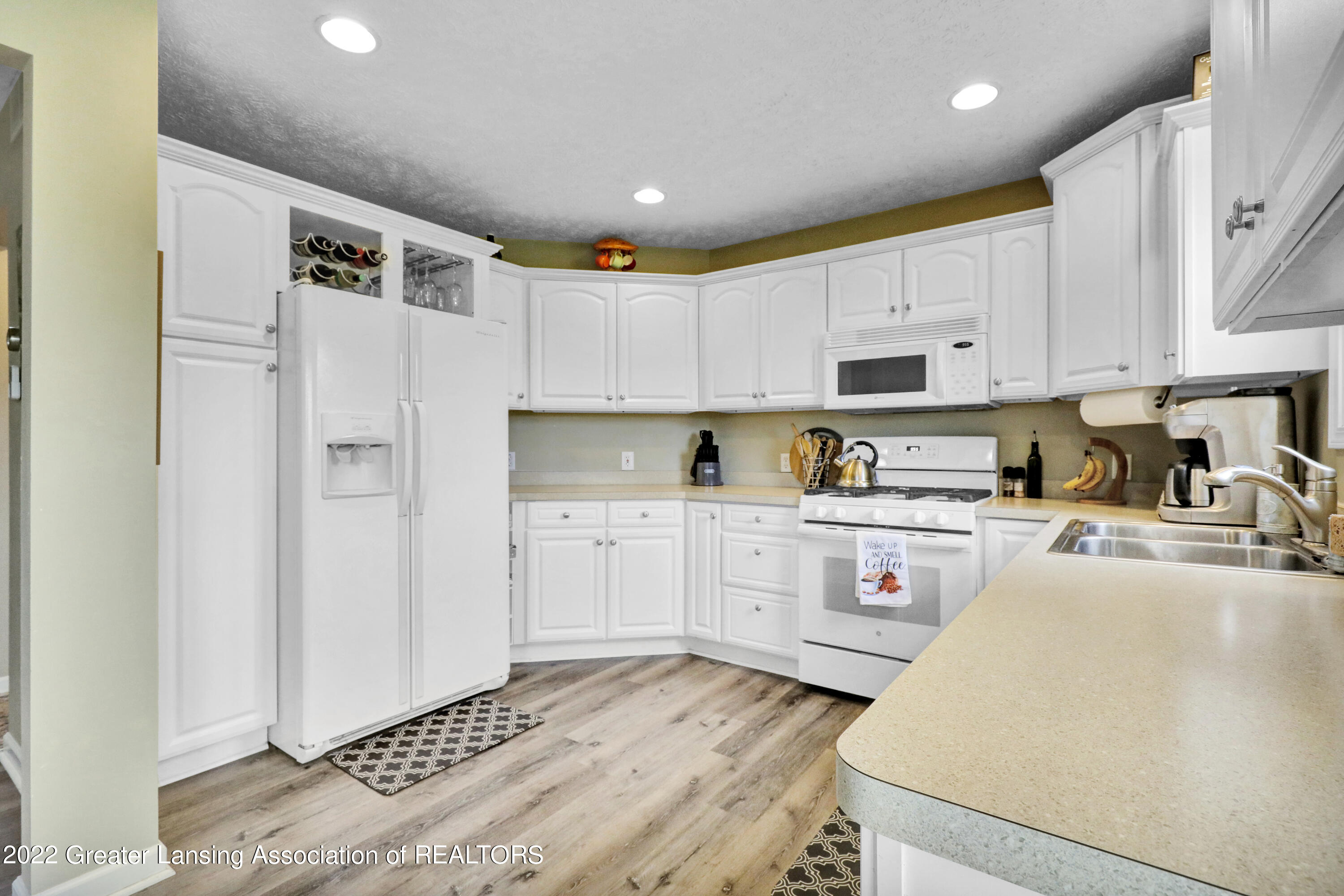 9867 Vanburen Road Portland, MI 48875 - Photo 3 of 57 _I3A1524