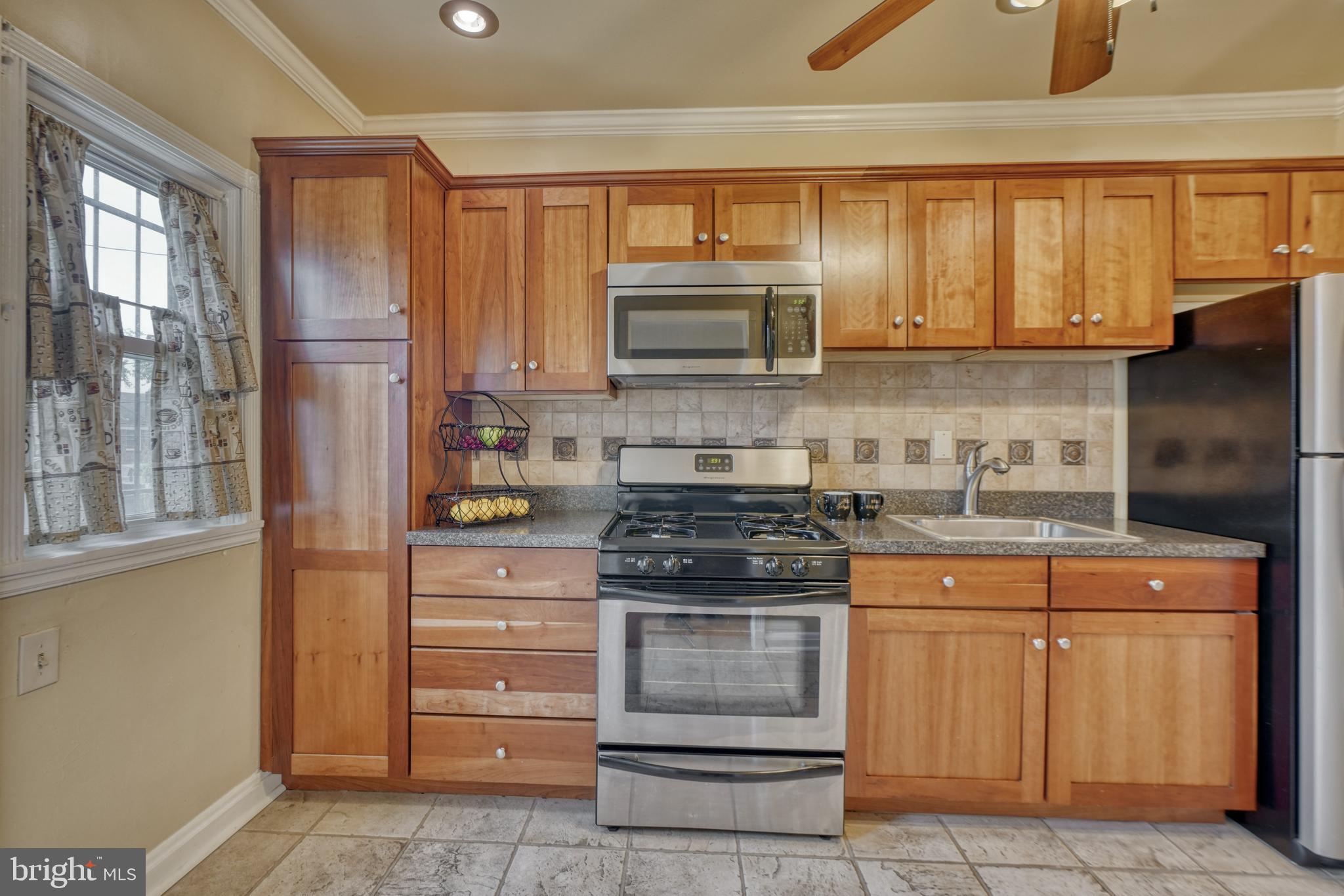 1530 Northwick Road Baltimore, MD 21218 - Photo 15 of 54