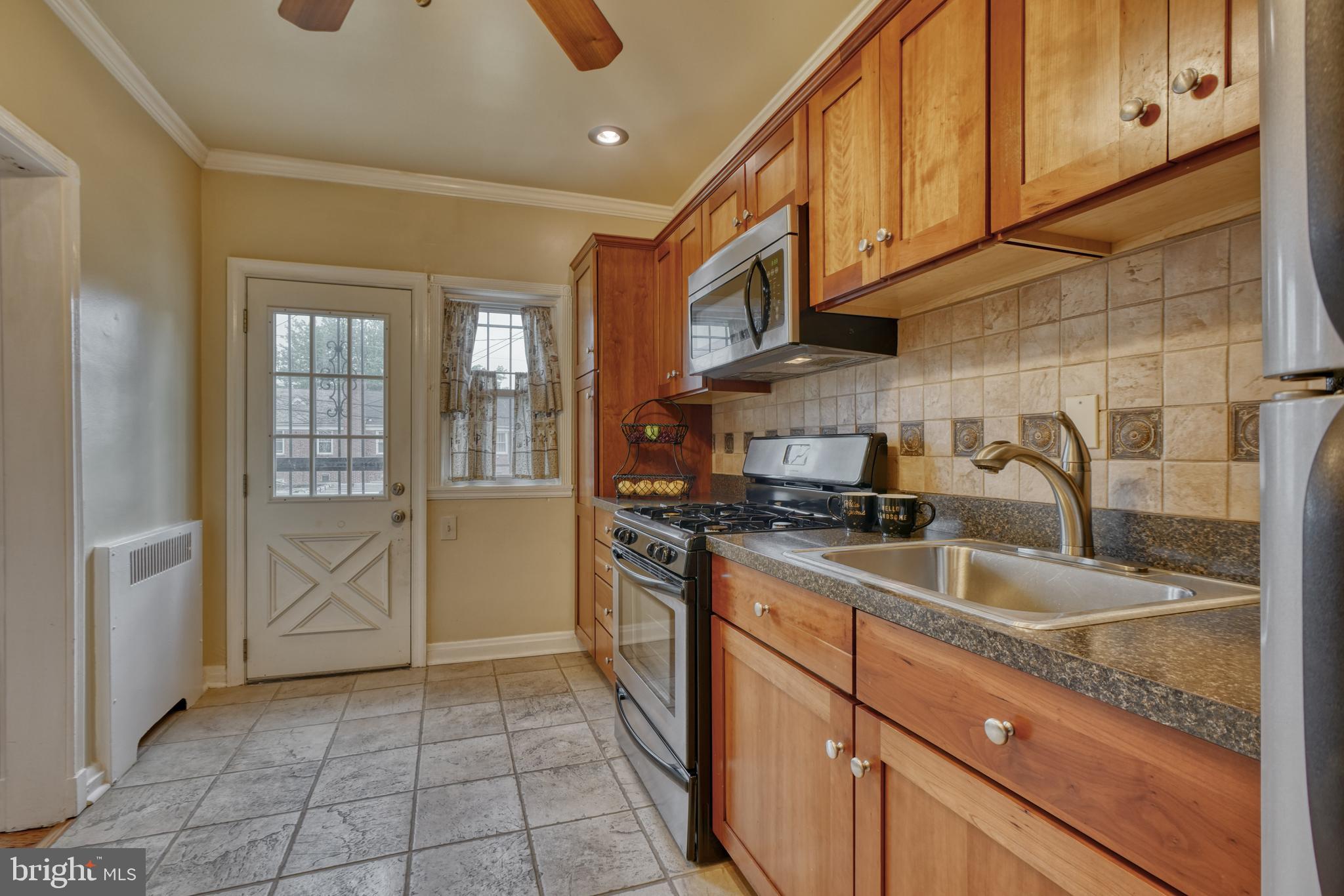 1530 Northwick Road Baltimore, MD 21218 - Photo 17 of 54