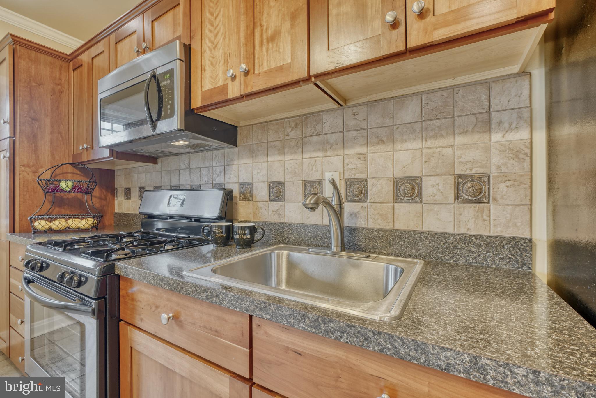 1530 Northwick Road Baltimore, MD 21218 - Photo 18 of 54