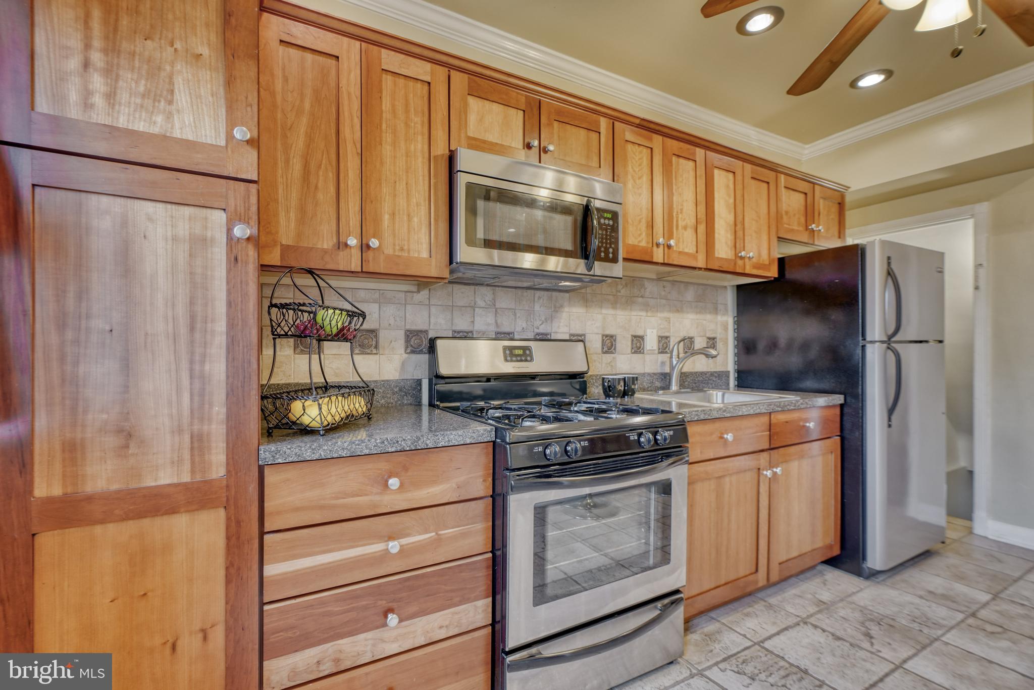 1530 Northwick Road Baltimore, MD 21218 - Photo 19 of 54