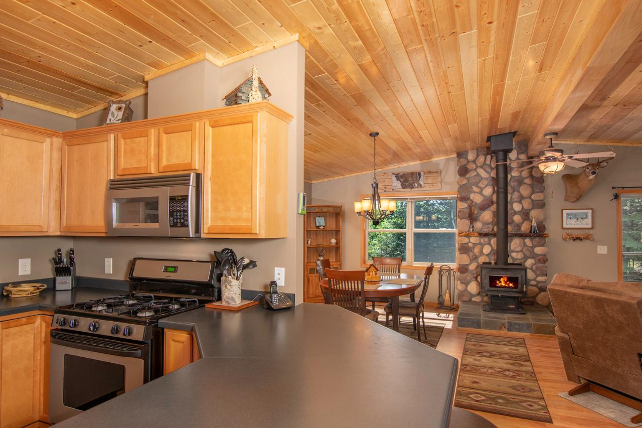 7664 South Buck Ridge Drive Eagle River, WI 54521 - Photo 3 of 26 Gallery Image 3