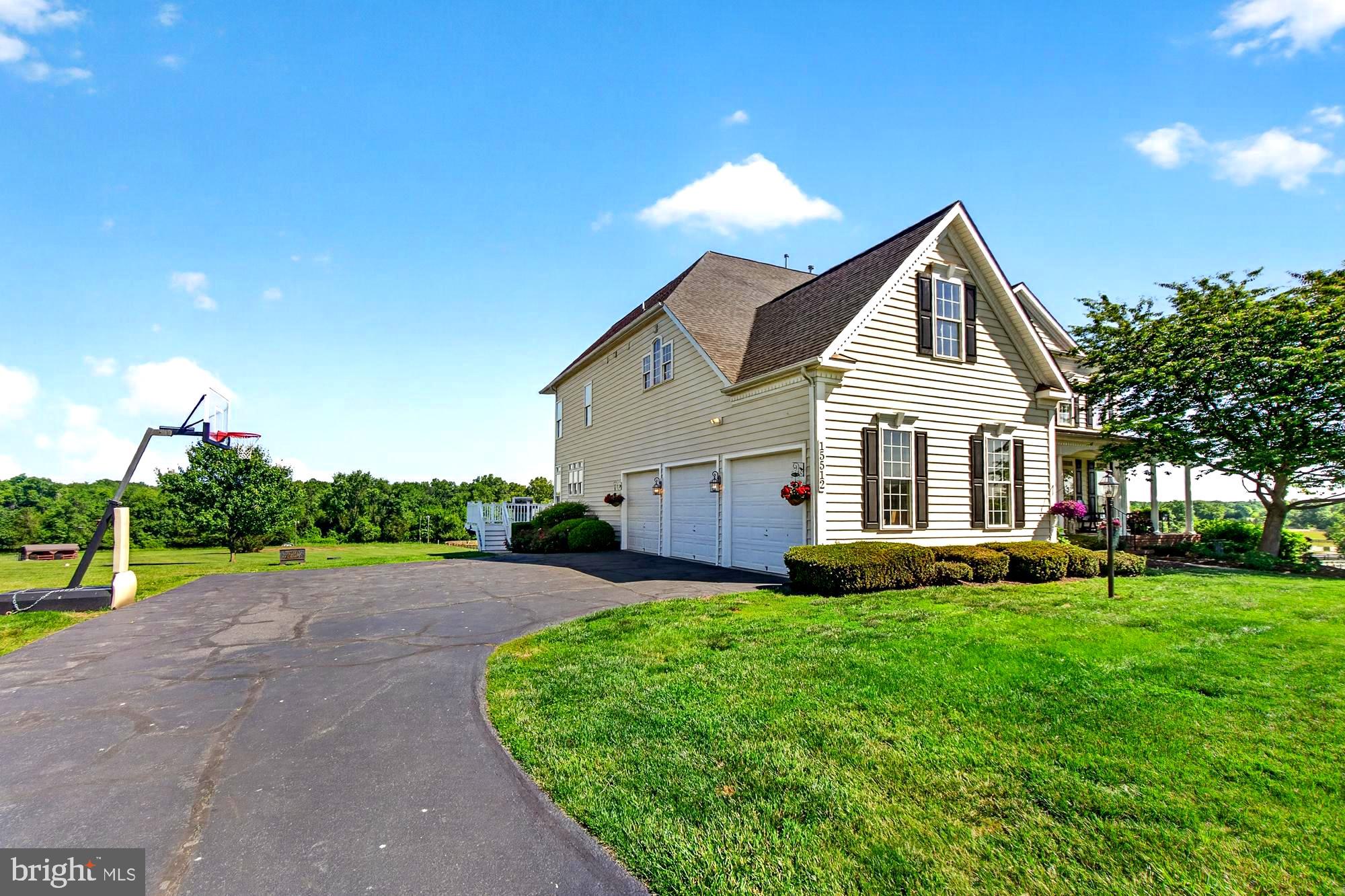 15512 Mount Nebo Road Poolesville, MD 20837 - Photo 5 of 125 Three-car oversized garage