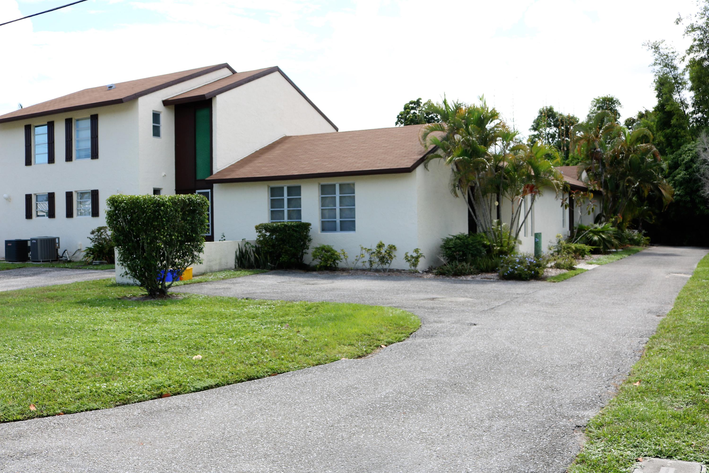 4607 Southeast Binnacle Way, Unit 4A Stuart, FL 34997 - Photo 2 of 41 IMG_4919