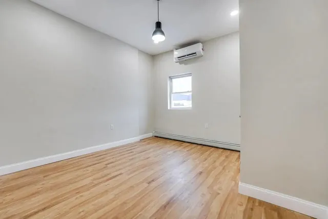 $2,700 | 3302 Palisade Avenue, Unit 2, Union City, NJ 07087