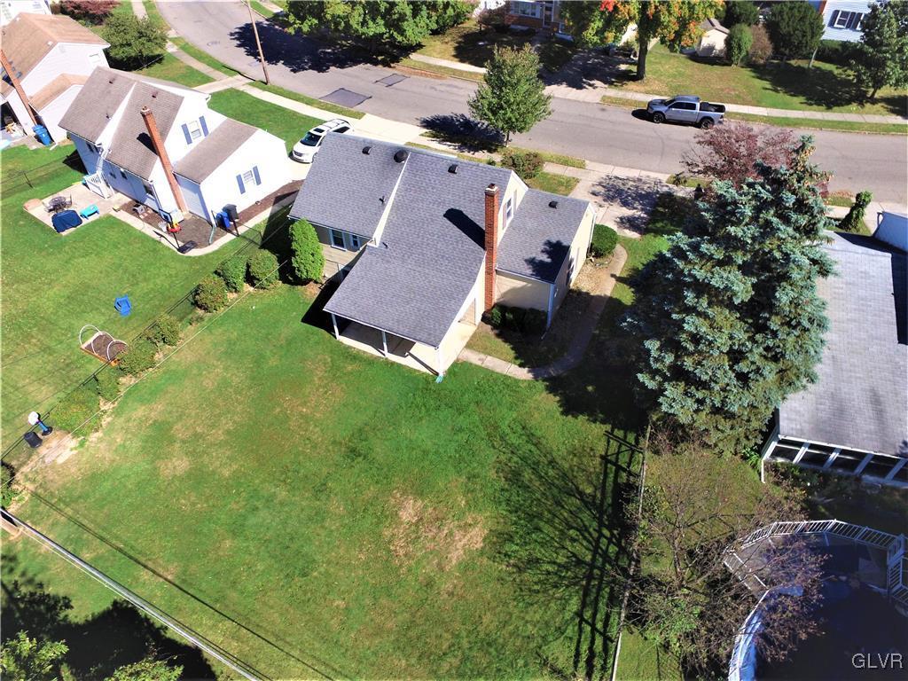 3015 Shakespeare Road Bethlehem, PA 18017 - Photo 3 of 21 Gallery Image 3