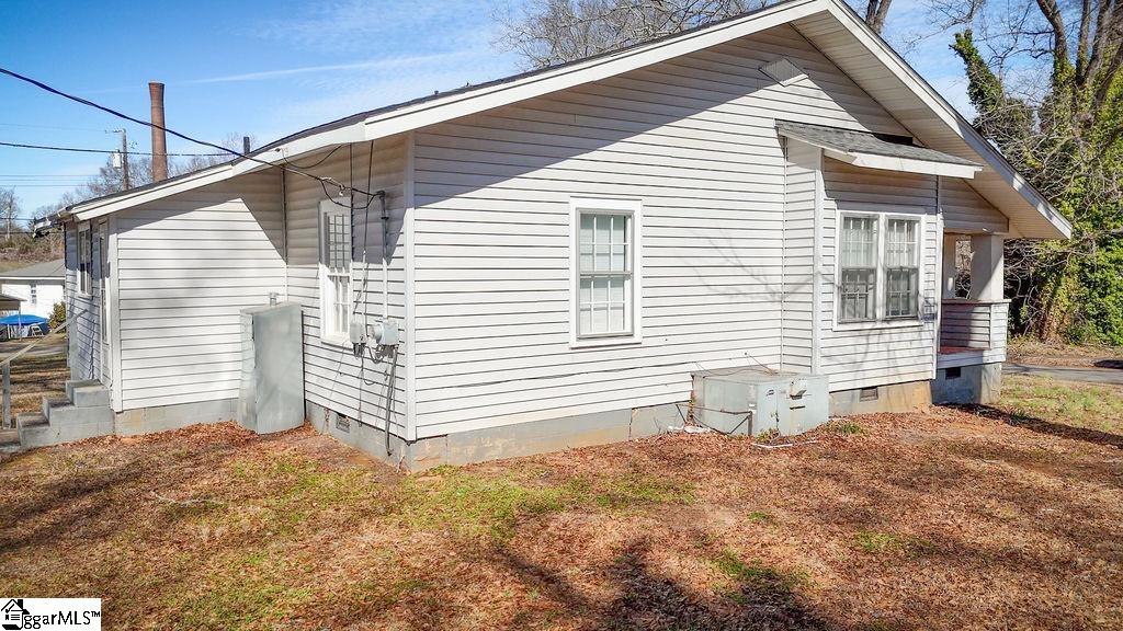 215 Louisiana Street Honea Path, SC 29654 - Photo 3 of 26