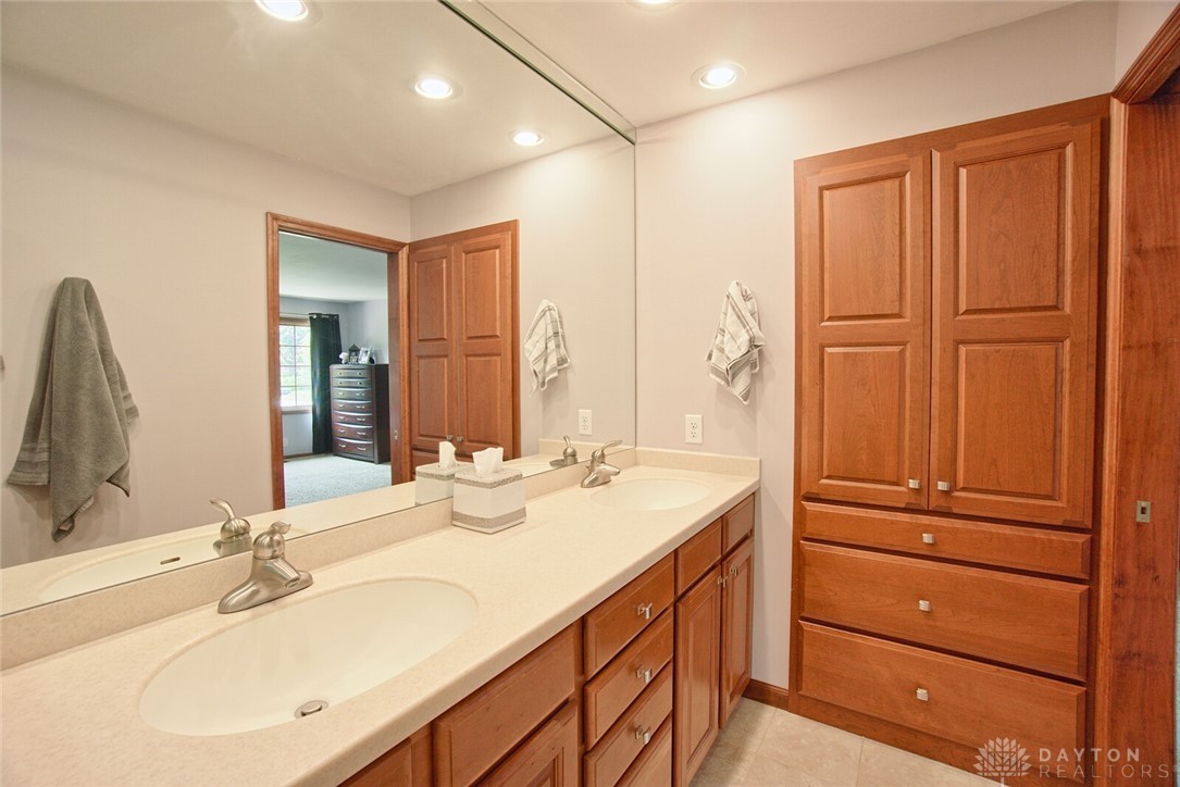 564 Stonehaven Road Kettering, OH 45429 - Photo 51 of 69 Gallery Image 51