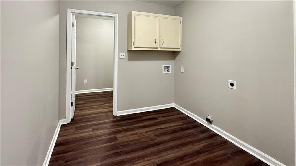 1735 Ridgefield Drive Roswell, GA 30075 - Photo 25 of 53