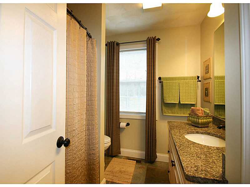 18 Bayview Exeter, RI 02822 - Photo 14 of 24 Bathroom.