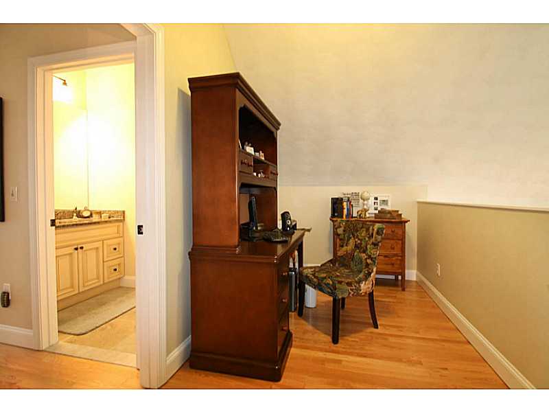 18 Bayview Exeter, RI 02822 - Photo 19 of 24 Studio/Study/Office.
