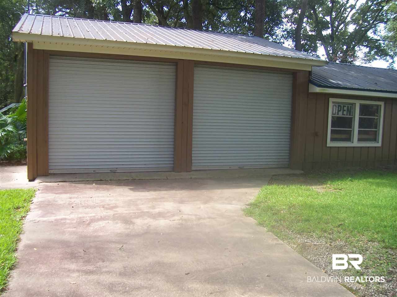 14335 County Road 65 Foley, AL 36535 - Photo 9 of 32 Garage