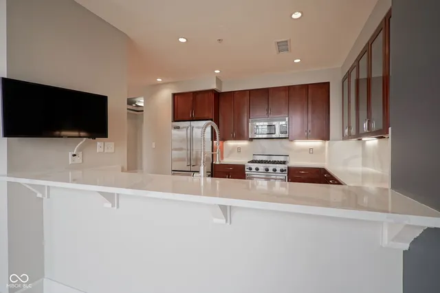 $1,295,000 | 30 West Main Street, Unit 3D, Carmel, IN 46032