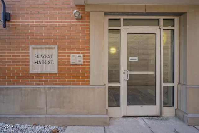 $1,295,000 | 30 West Main Street, Unit 3D, Carmel, IN 46032