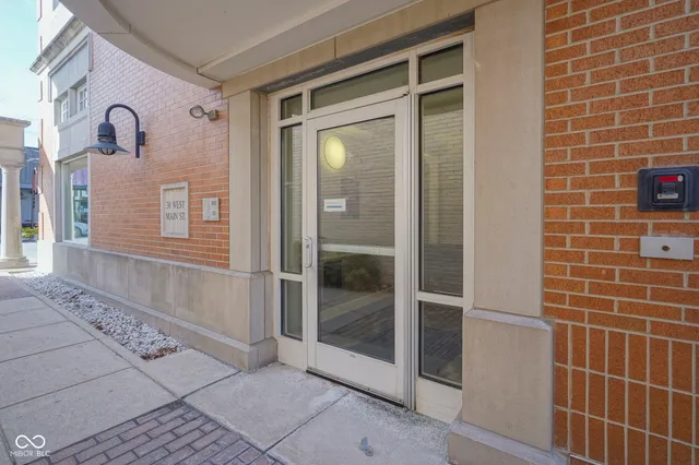 $1,295,000 | 30 West Main Street, Unit 3D, Carmel, IN 46032